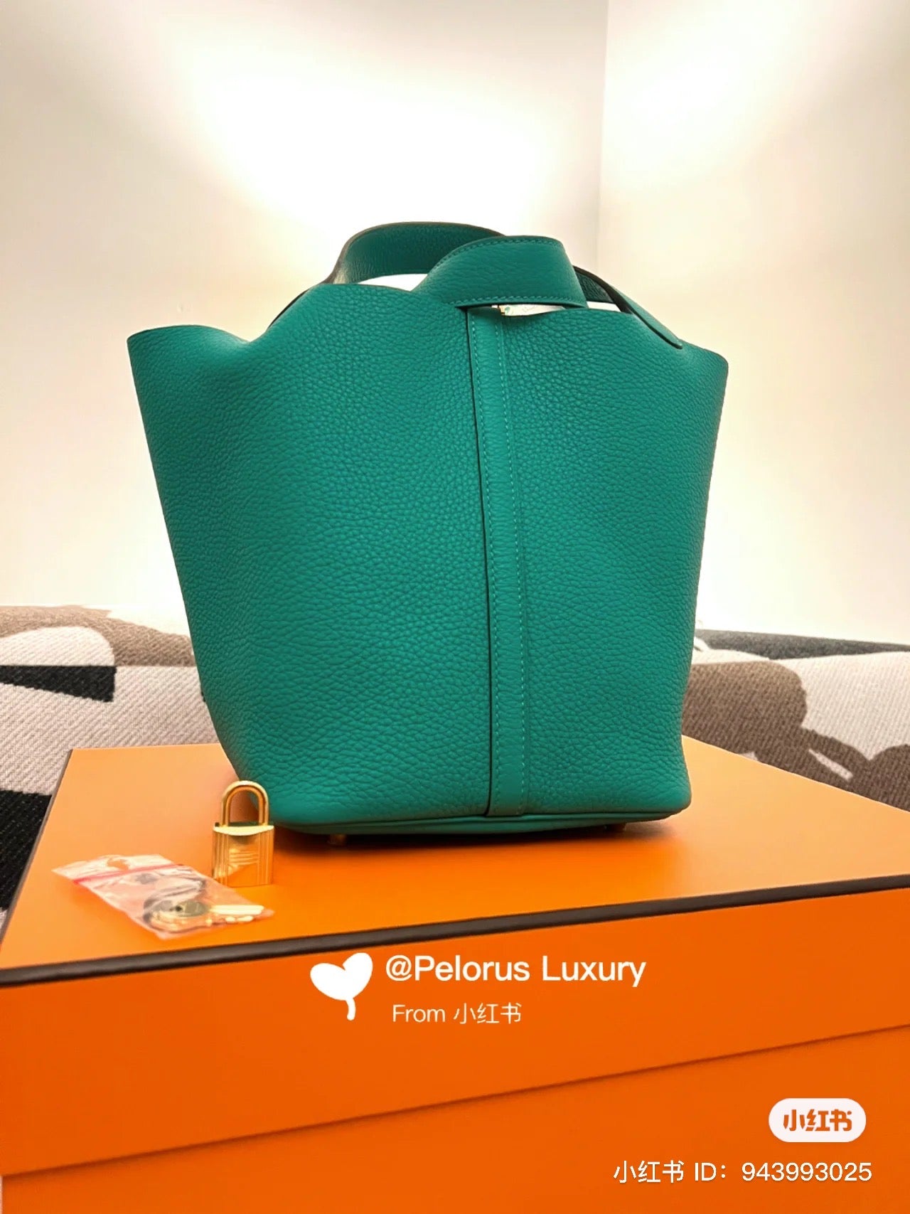 Hermes Picotin 22 Lock Bag Clemence Menthe GHW Stamp U